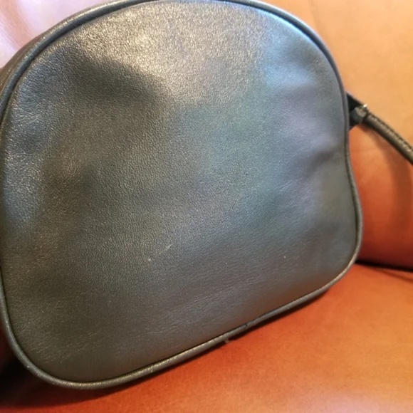 3/$25 Vintage 80s Shoulder Bag - Picture 3 of 11